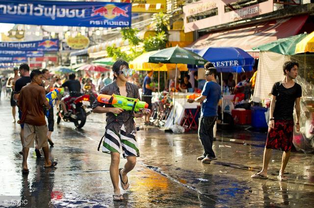 巴厘岛的规矩，非洲的规矩，英国的规矩，旅行中一定要记牢！