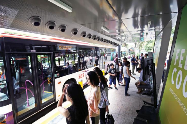 新加坡全球首创智能巴士站，不仅有冷气还能净化空气