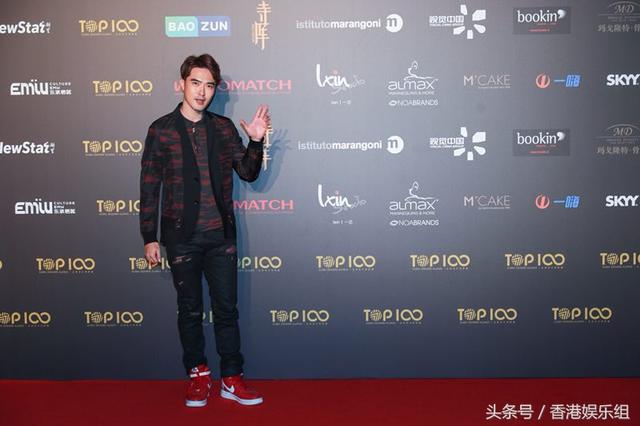 新加坡著名双语主持人李腾前往上海出席主持演讲分享交流活动