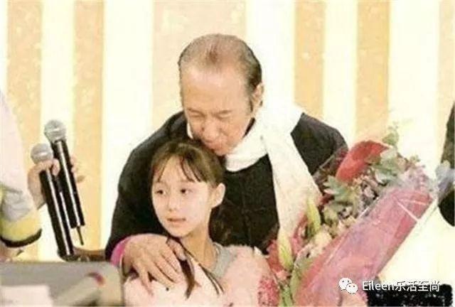 从舞娘到赌王四太，生了浪荡千金和网红儿子，如戏人生从不肯输