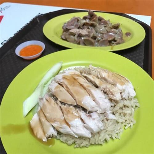 找寻新加坡老友，他请我吃的这些特色美食，其中一道让我吃不习惯