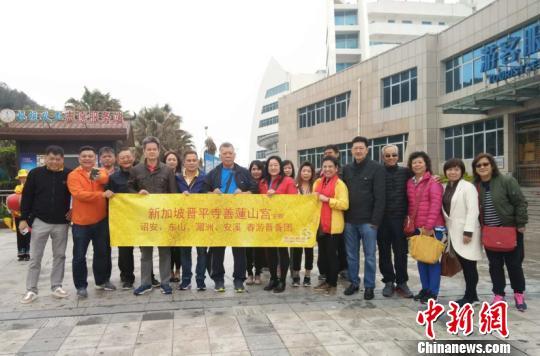 湄洲祖庙迎“妈祖回娘家”热潮  新加坡晋平寺来朝圣