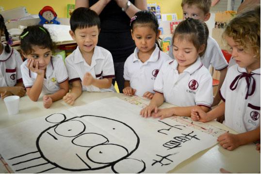 新加坡幼儿教育发展迅速，幼教老师需求增大，附幼教专业择校指南