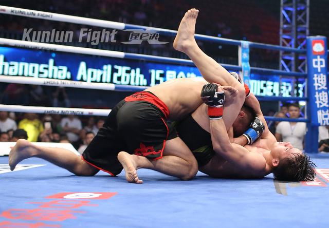 搏击次元——昆仑决搏击春晚，张美煊暴力KO日本选手2018首胜