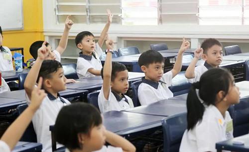 新加坡学业压力有多大？一半家长说：它就像是“钉子户”
