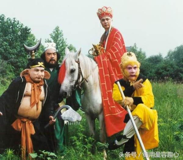 毕业论文《论《西游记》人物在影视改编中的传承与重塑》