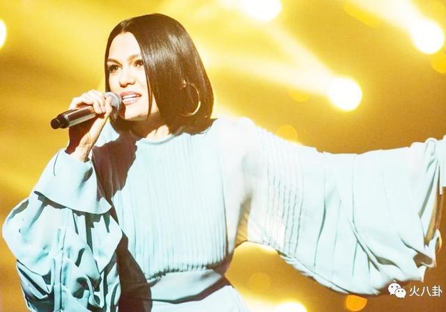 结石姐遗传病、张韶涵心脏病，原来这么多天王天后都多灾多病！