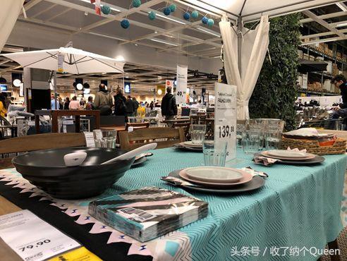 我17岁就知道，他不止会卖家具，还有炸鸡翅、热狗、冰淇淋……！