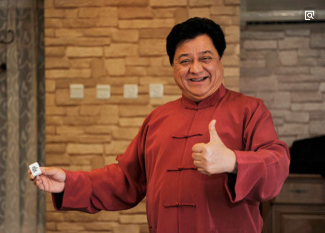 李金斗三个相声搭档，一个是谭伯儒徒弟，一个曾力鼎郭德纲