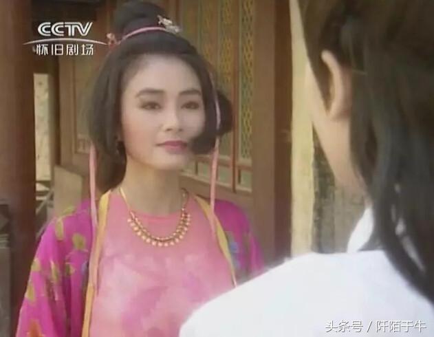 25年前的这部莲花争霸，除了翩翩白少，居然暗藏这么多绝色美女