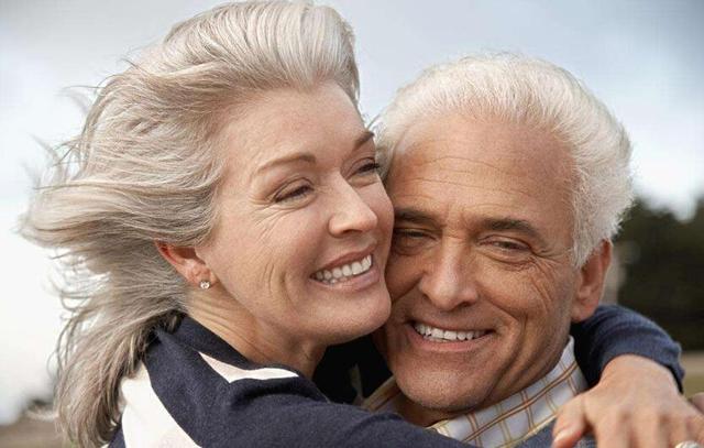 新加坡百万富翁“们”超自信，活过百岁so easy！