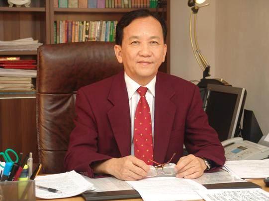 他靠卖椰汁，成为国家保密级国宴饮料，把将破产企业，年赚40亿