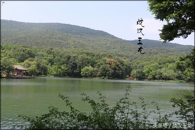国家5A级旅游景区紫霞湖