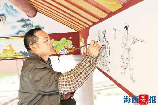 翔安民间手艺人：一双巧手剪出闽南屋顶“大戏”