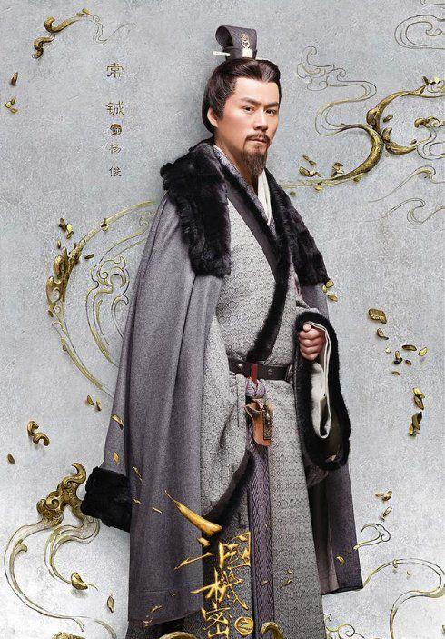 跟孙俪同一个选秀出道，演了20年配角，《三国机密》扮马天宇养父