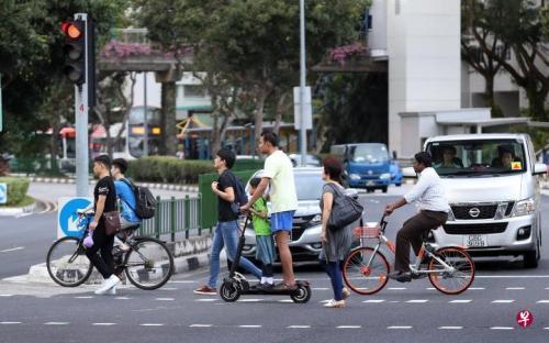 交通安全敲警钟！新加坡拟要求脚踏车骑士戴头盔