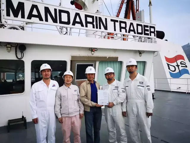 中国船级社首次为新加坡旗船舶签发电子证书