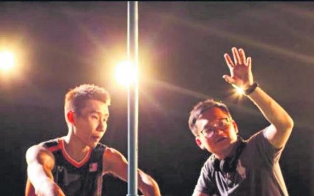 拍《甲洞》遭黑帮找上门 马国导演马逸腾摆和头酒