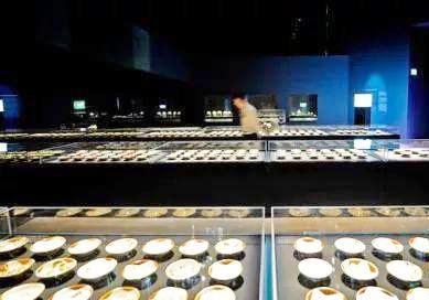 新加坡博物馆花三千万从德国人手里买下了一艘唐代沉船六万件宝物