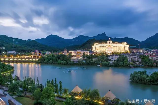 华东最好的温泉酒店——浦江仙华国际会议中心，周边还有夏日风景