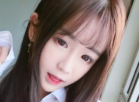 冯提莫的学历，杨清柠的学历，球球的学历，差别和结局一目了然！
