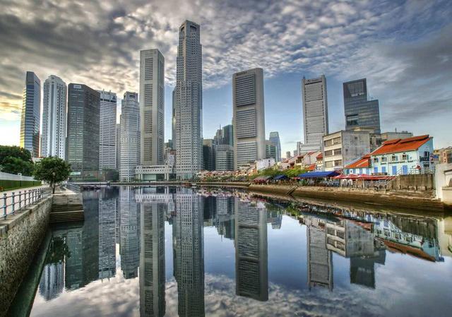 国小民富！为什么新加坡人均GDP能做到亚太第一？