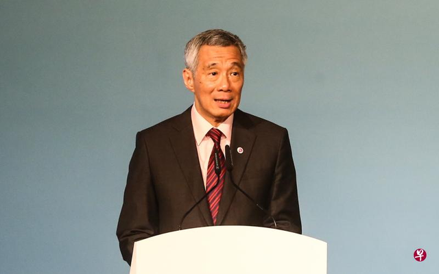 李显龙祝贺马哈蒂尔宣誓就任马来西亚总理