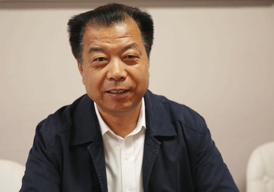 这个河南农民，带20吨红枣闯深圳，30年后成就百亿上市公司传奇！