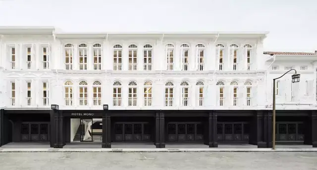 黑白极简酒店，廉价却有好设计
