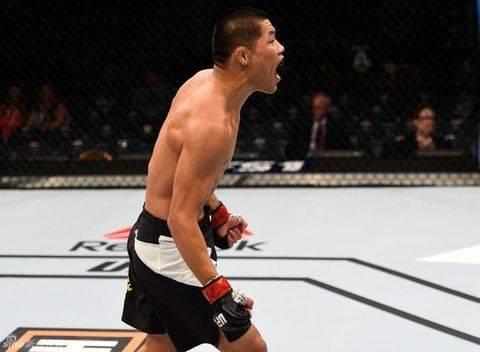 “嘎子哥”要打日本人了，网友激动不已，呼吁“KO他”