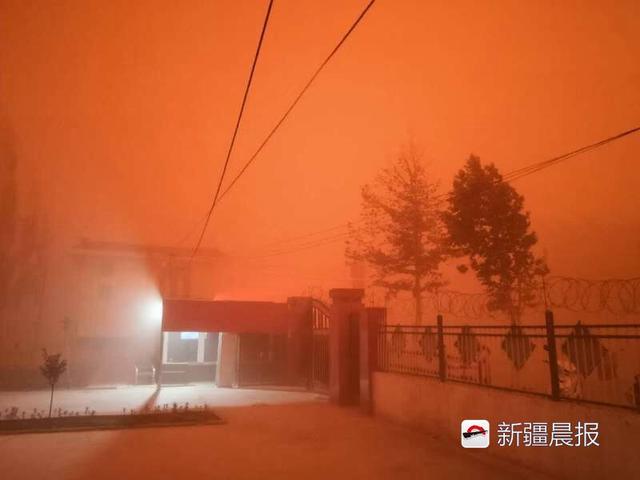 晨看新疆│我区部分地区出现沙尘天；乌市城乡居民养老金提高