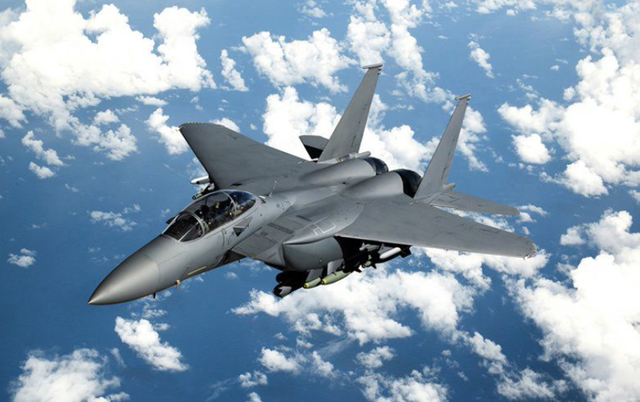 新加坡的F-15SG与马来西亚的苏-30谁更强？新加坡更强一些