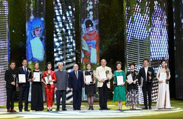 打响上海文化丨“白玉兰奖”正成为全国戏剧演员的梦想