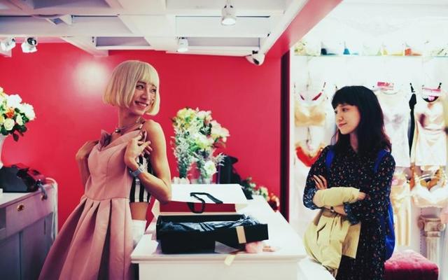 女星怀孕拍惊悚戏码《自画像》导演拍前请教医生