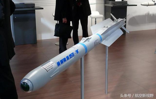泰国空军买对空空导弹 一弹可装三机 这买卖真心值了