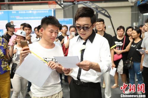 《极限挑战》“极挑团”投身深圳创业大潮上演烧脑商战