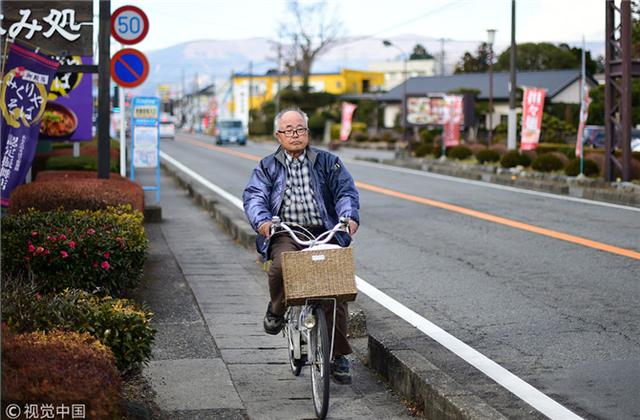 日本降低“成人年龄”，这能缓解老龄化危机吗？