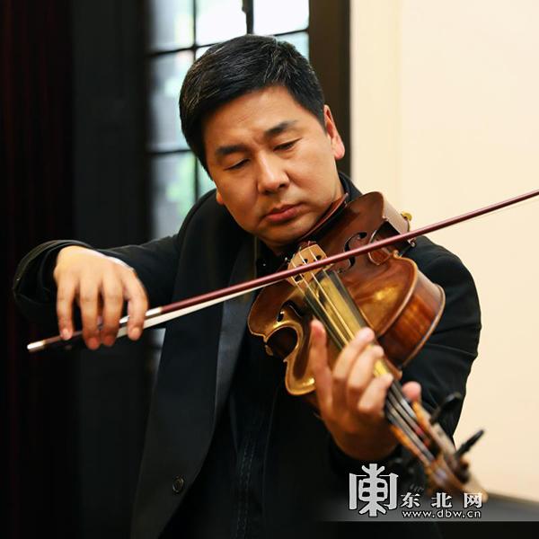 黑龙江艺术职业学院优秀校友盛利艺术成就展开幕