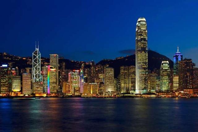 英国为了能继续霸占香港，以核武器威胁中国就范