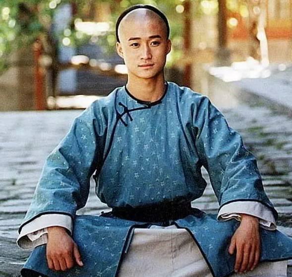袁和平的四部电视剧，合作张鑫炎，捧红吴京，每一部都阵容强大
