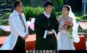 新加坡奇葩姐妹花！混入婚宴白吃又白拿！