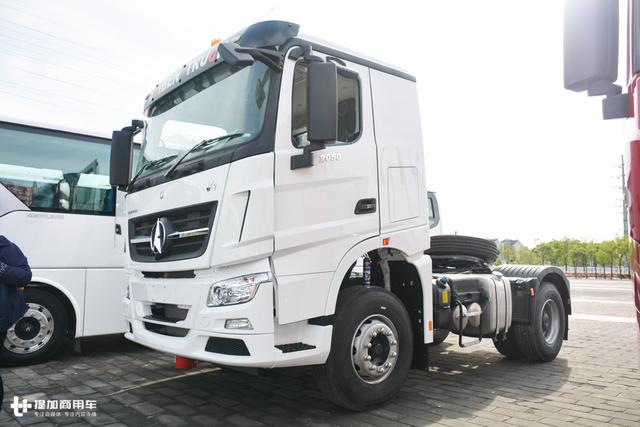 国内买不到的北奔重卡，出口新加坡，用了法士特自动变速器