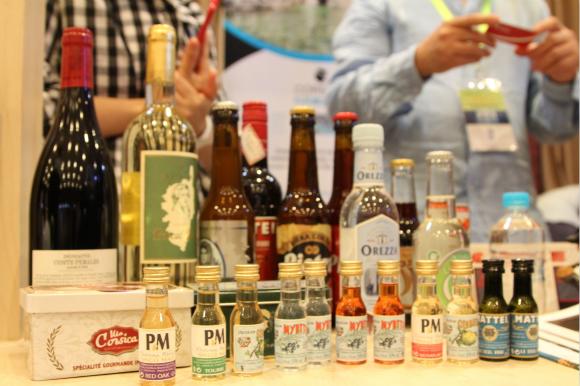 首届中国国际进口博览会供需双方提前碰面 已有企业签订明年展位