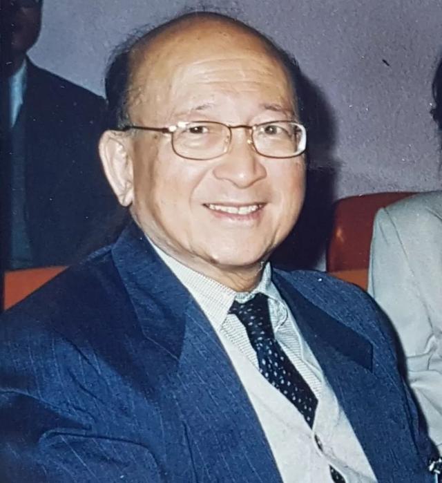 两栖学者、行吟诗人和云游僧｜科学春秋