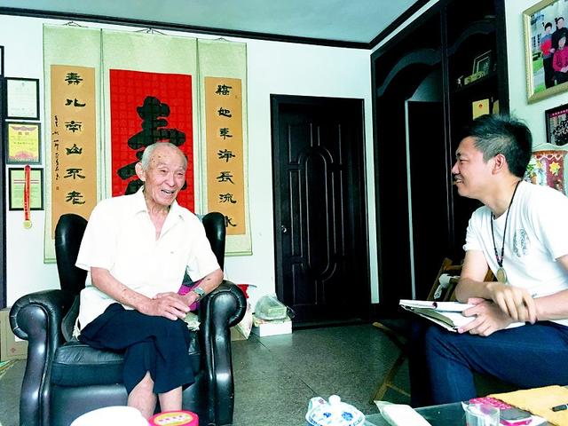 菏泽“非遗”引来新加坡访问学者关注