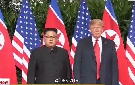 历史性一刻！金正恩与特朗普握手！会晤地点为何选在新加坡？