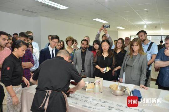 泰国送给成都的礼品、德国西门子开设的洋行 一大波“世界范”的档案在成都露面