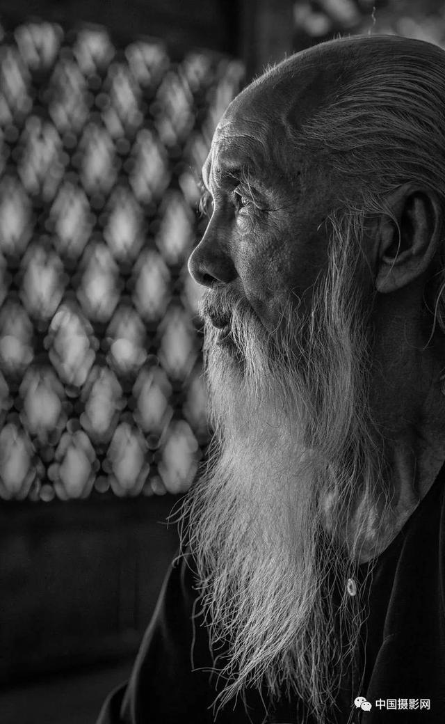 国际著名摄影艺术家郑培书眼中的银色年华