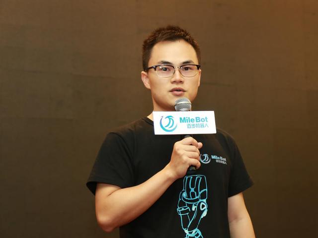 他的外骨骼已到临床阶段 要让X教授穿上钢铁侠的盔甲 获投数千万