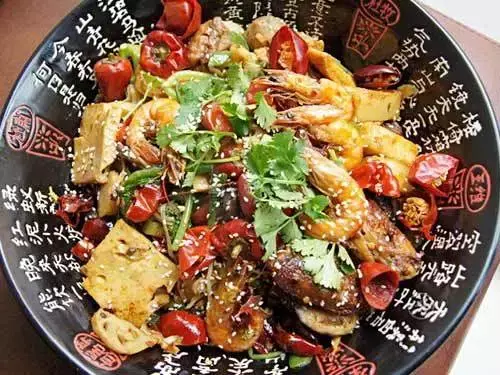 新加坡，圈美食！这几家麻辣香锅的“麻”、“辣”绝对让人上瘾